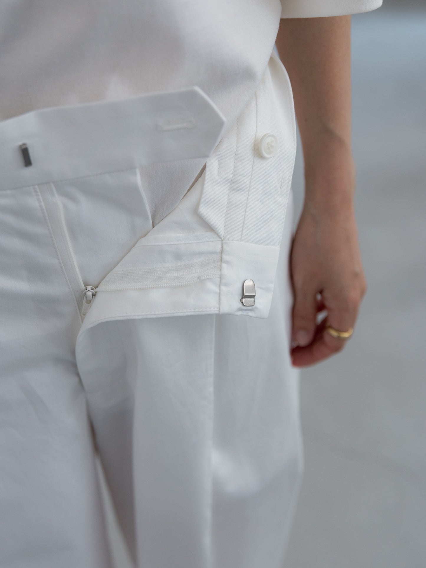 cotton pants- white