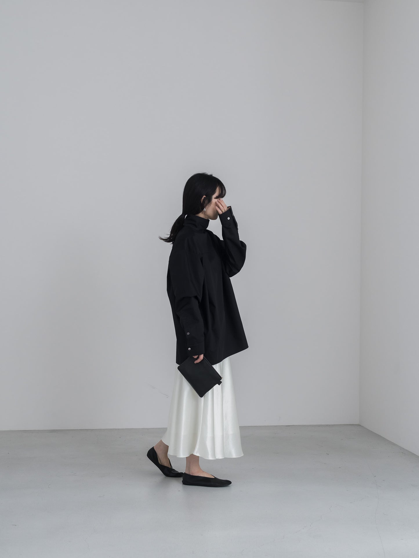 【pre order】satin flare skirt - white