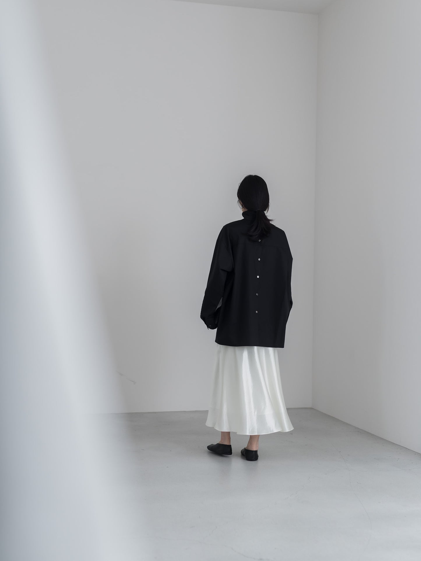 【pre order】satin flare skirt - white