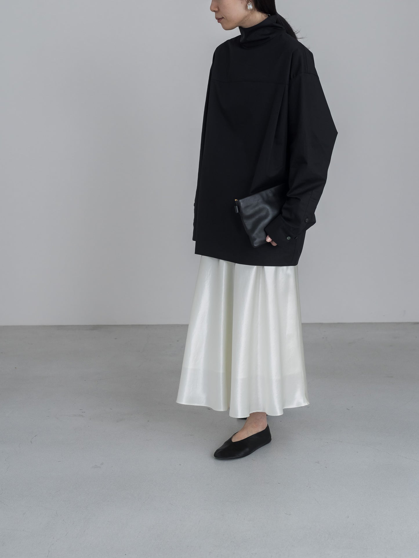 【pre order】satin flare skirt - white