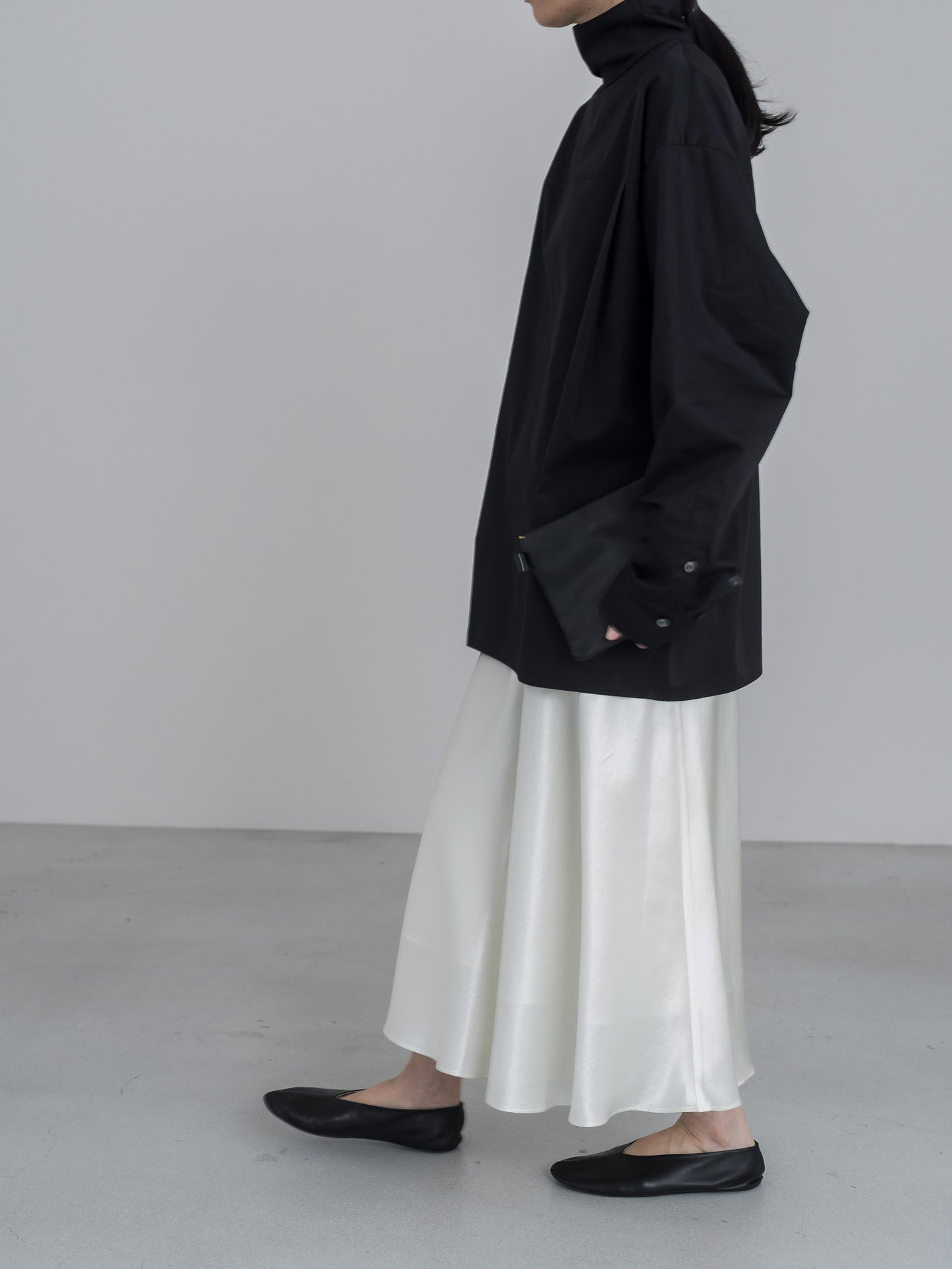 【pre order】satin flare skirt - white
