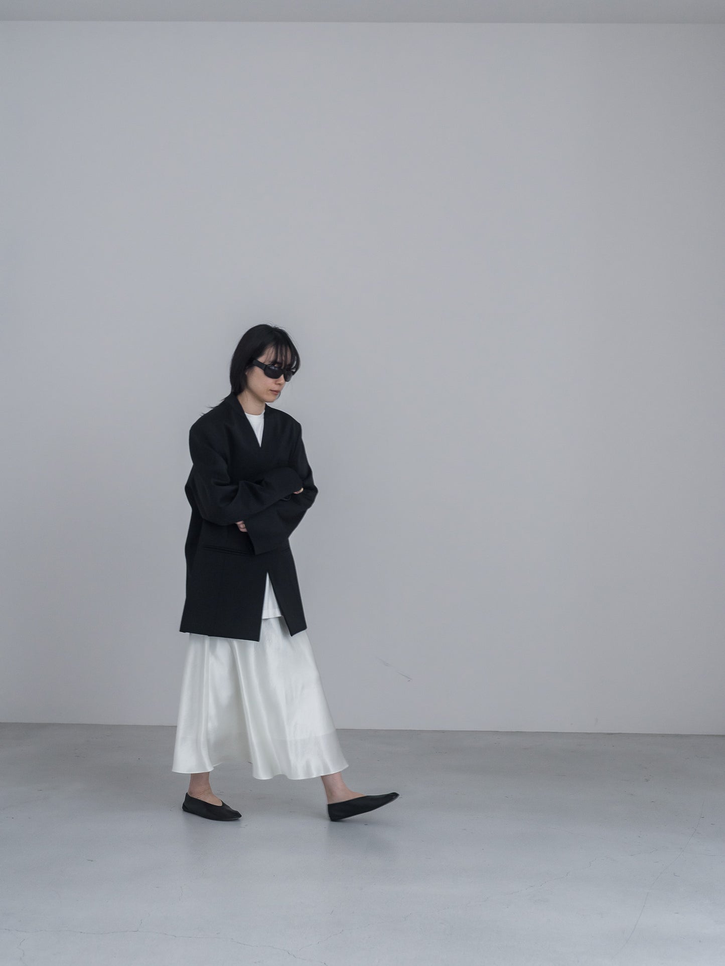 【pre order】satin flare skirt - white