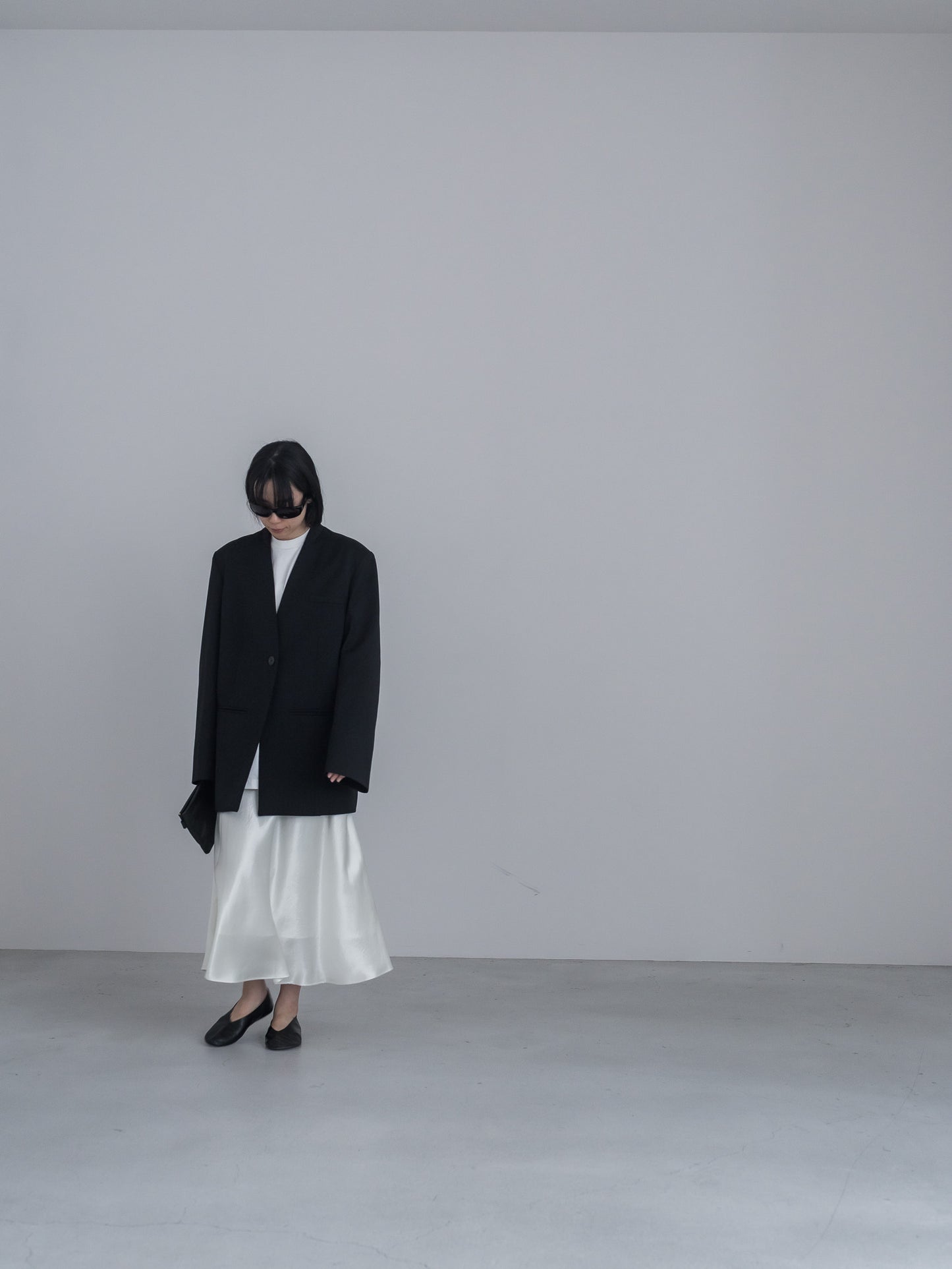 【pre order】satin flare skirt - white