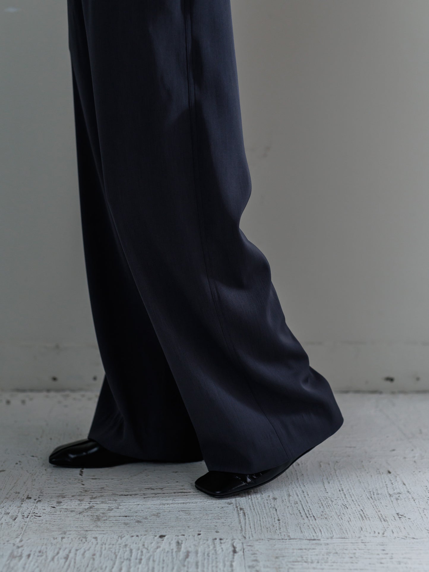 relax slacks pants - navy