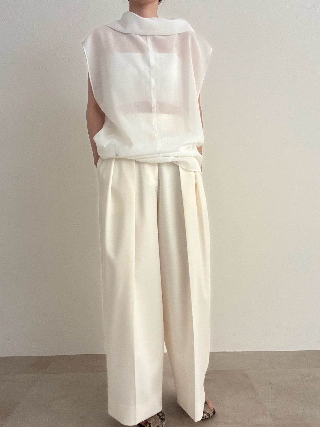 sheer N/S - white