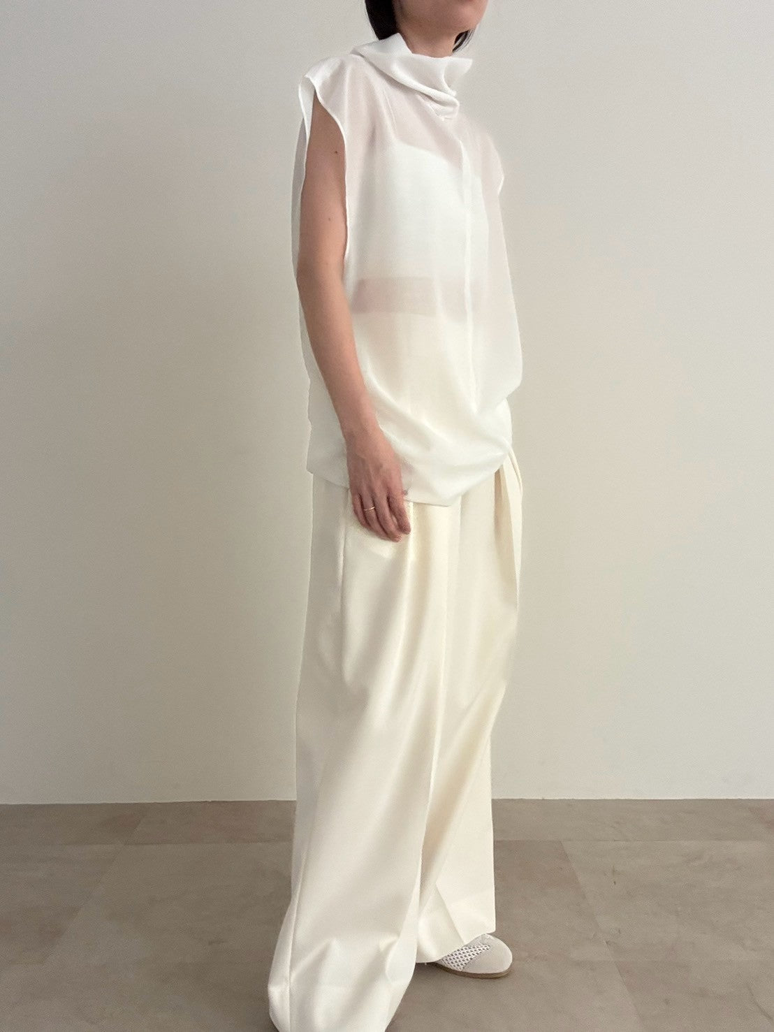 sheer N/S - white