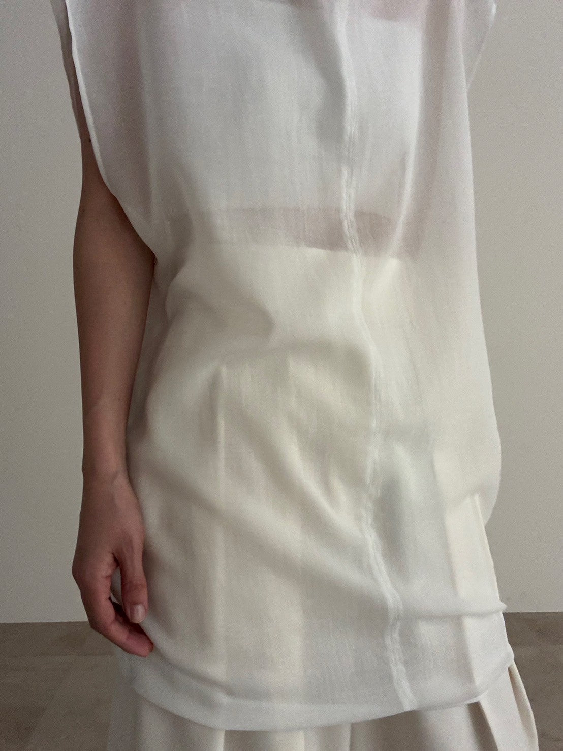 sheer N/S - white