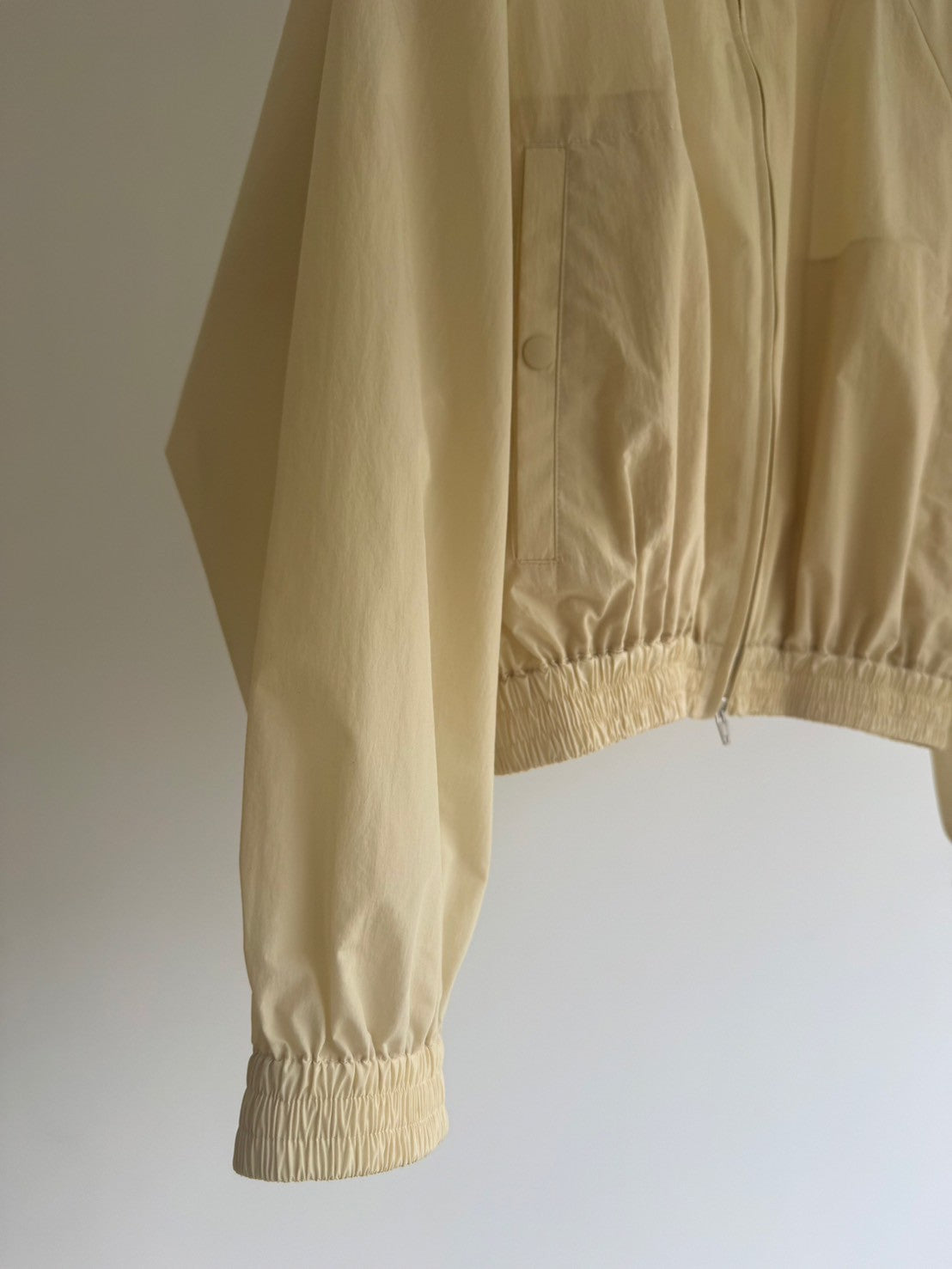 【pre order】sporty blouson - butter