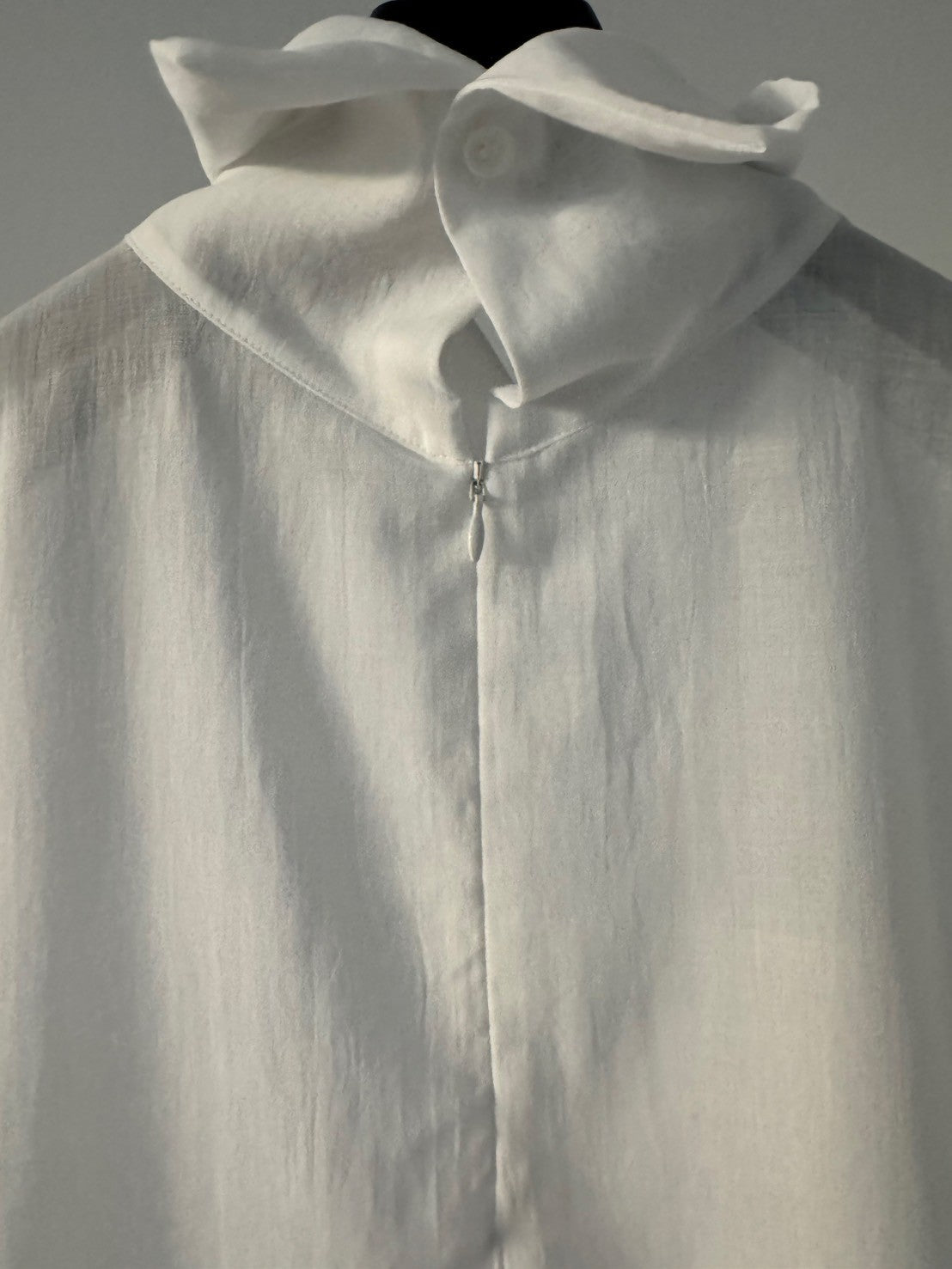 sheer N/S - white