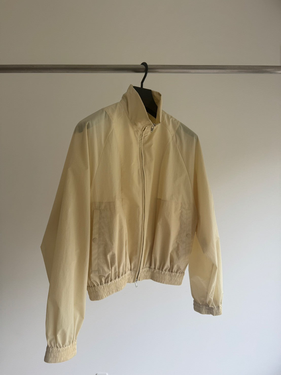 【pre order】sporty blouson - butter