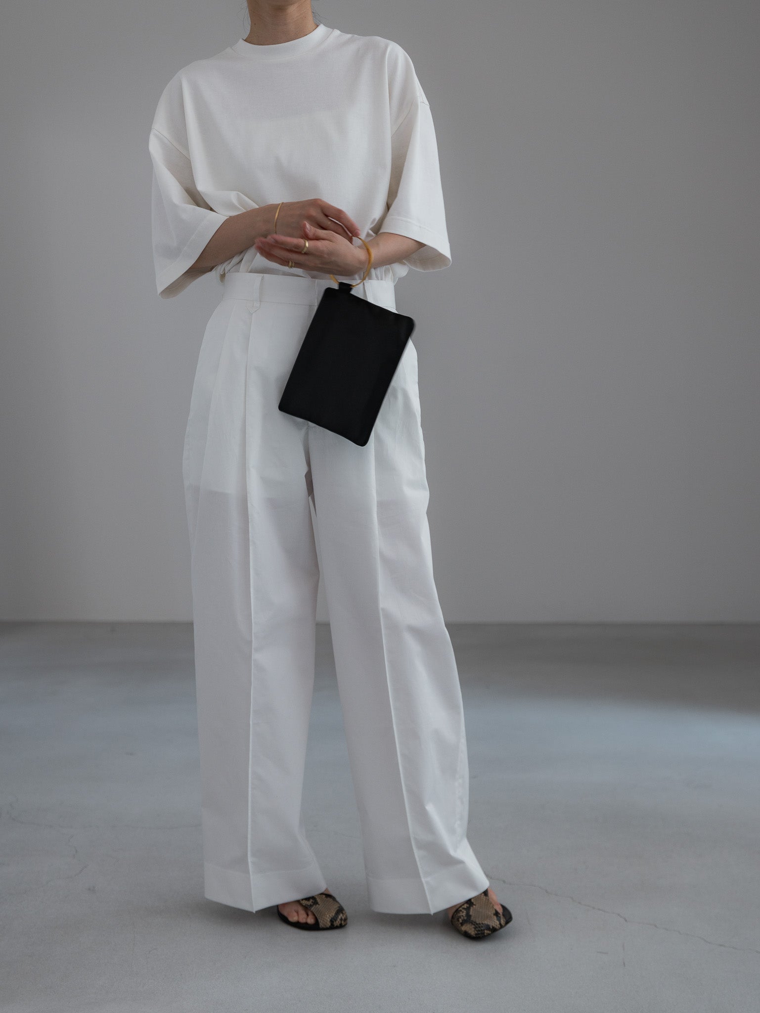 新品　digne huge T / white 新品 digne huge T / white - メルカリ