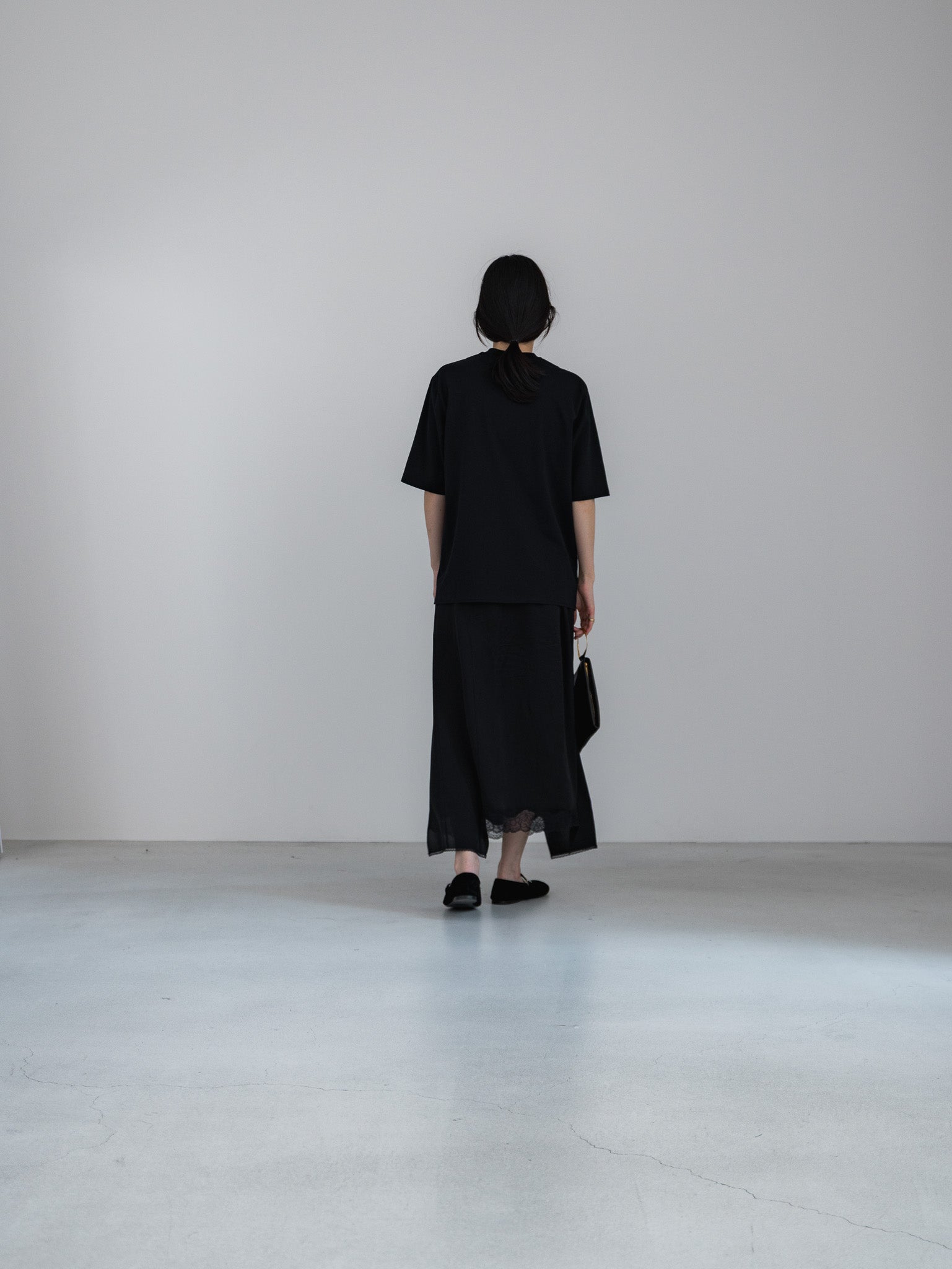 half sleeve T / black – digne.online