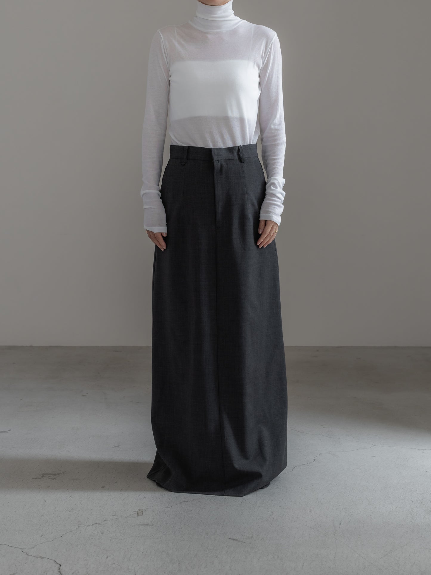 【pre order】tailored skirt (charcoal gray / black)