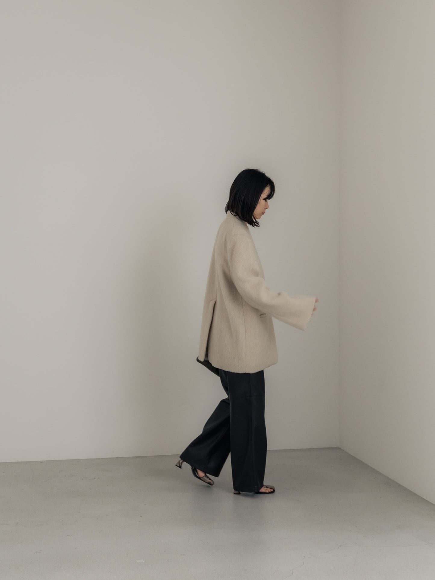 【pre order】leather pants - black