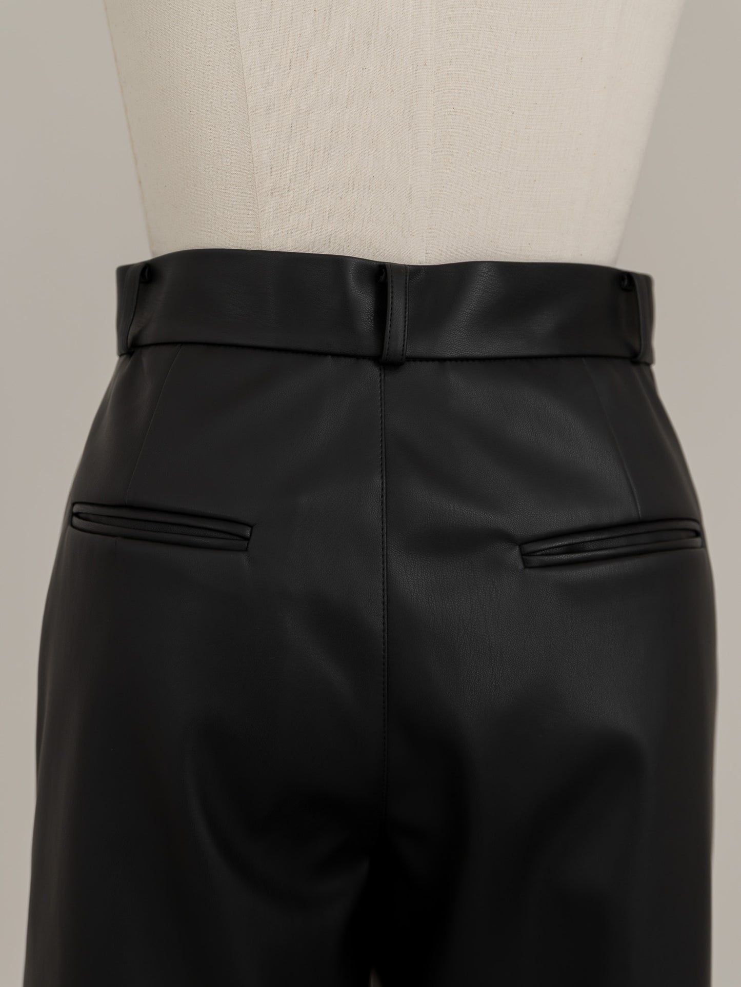 【pre order】leather pants - black