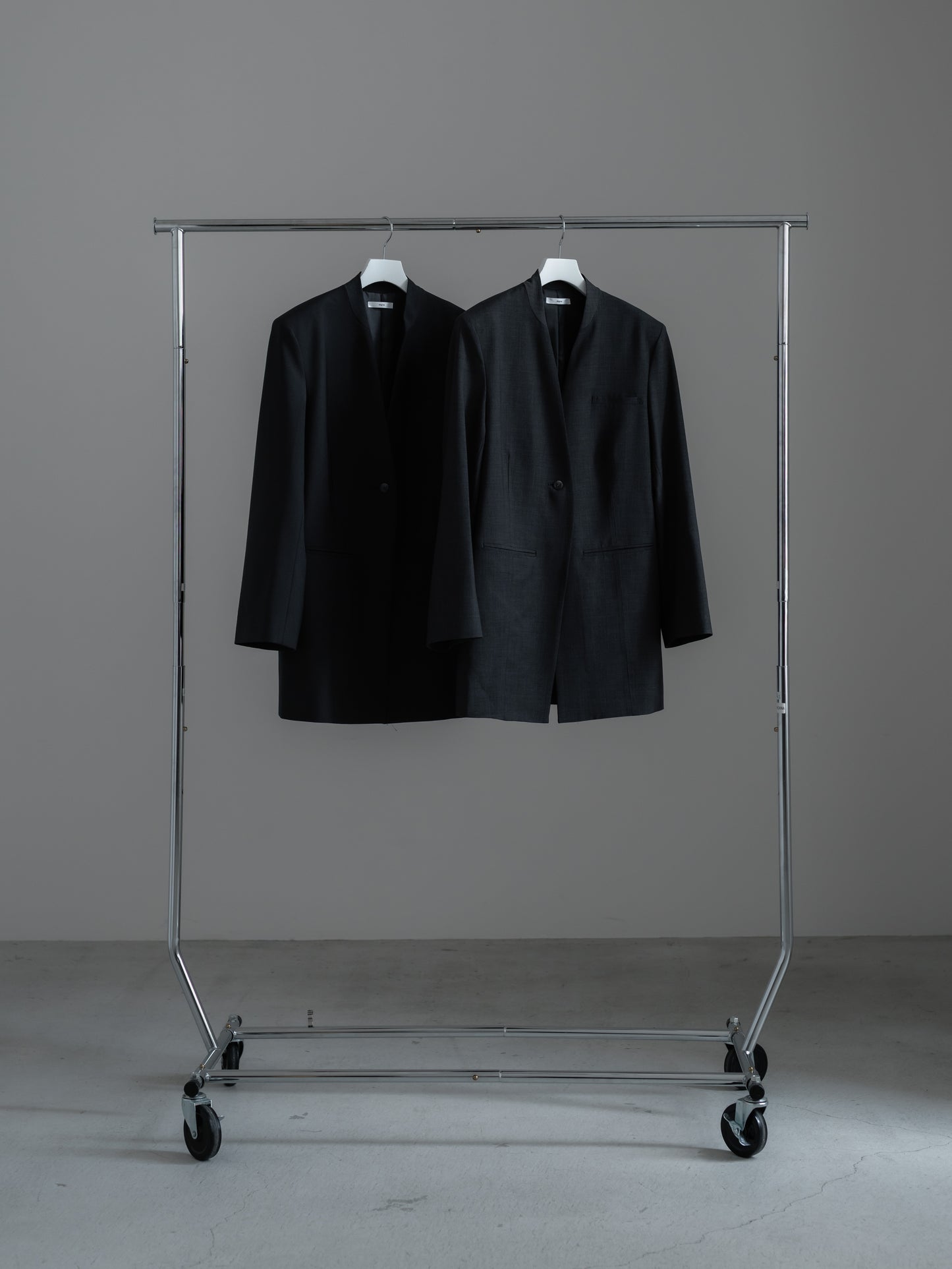 【pre order】collarless long jacket (charcoal gray / black)