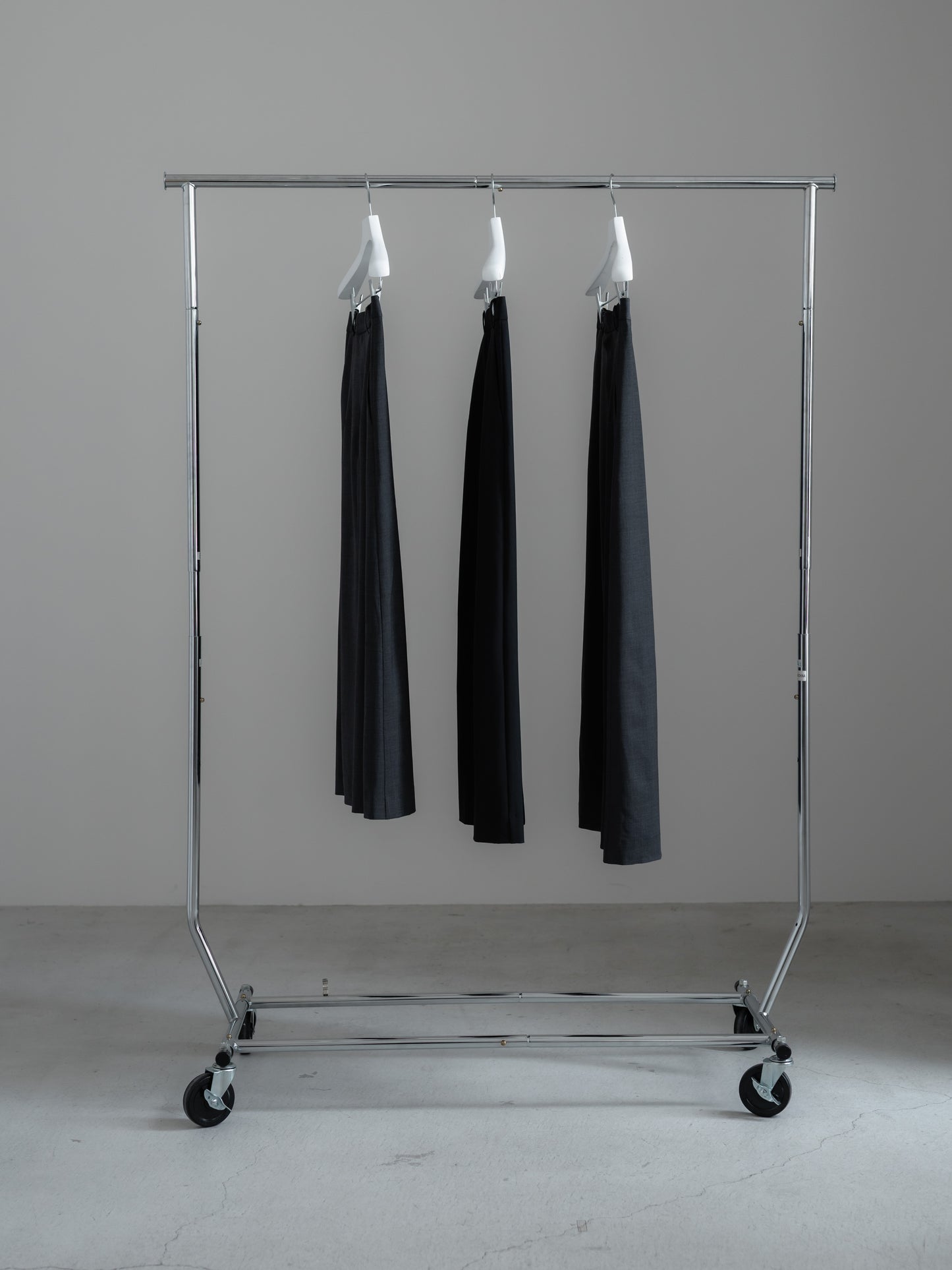 【pre order】tailored skirt (charcoal gray / black)