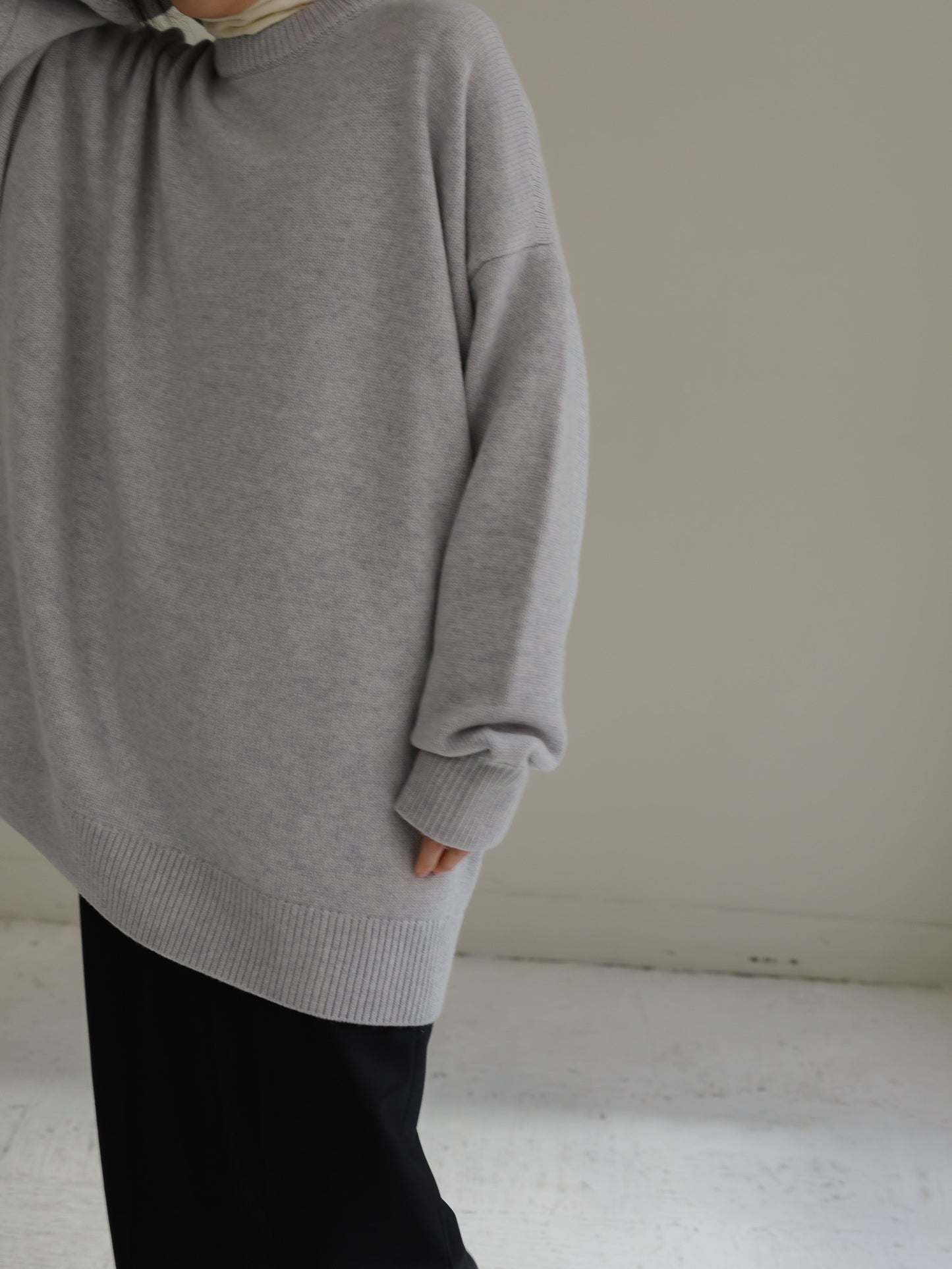 crew neck knit - platina