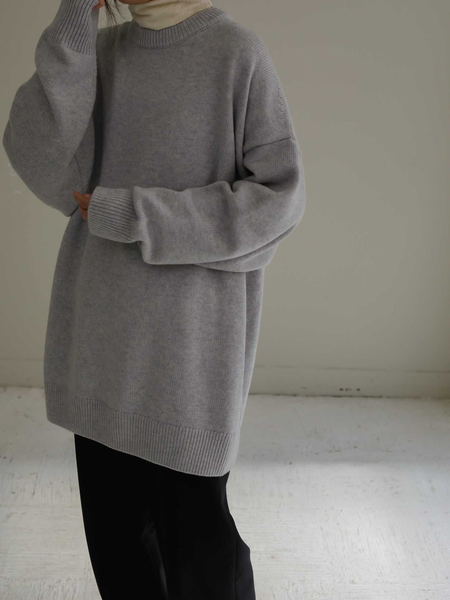 crew neck knit - platina