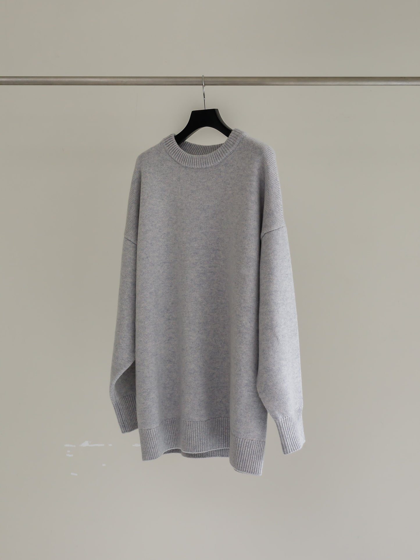 crew neck knit - platina