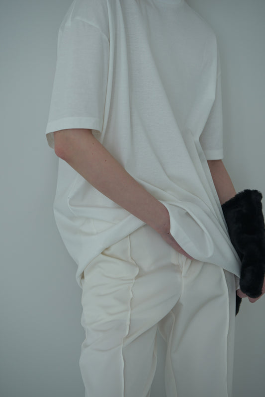 【pre order】huge T / white