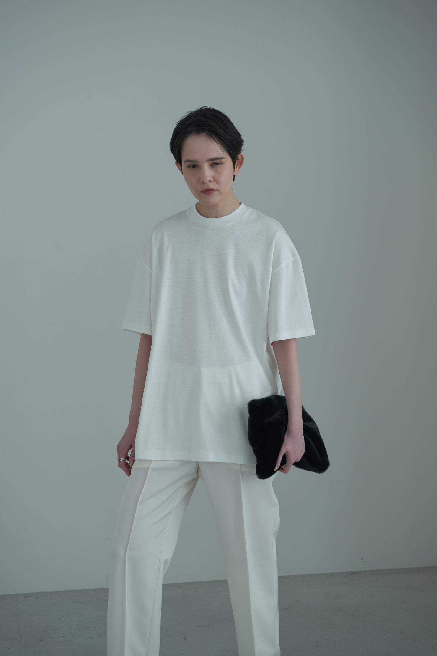 【order】huge T / white