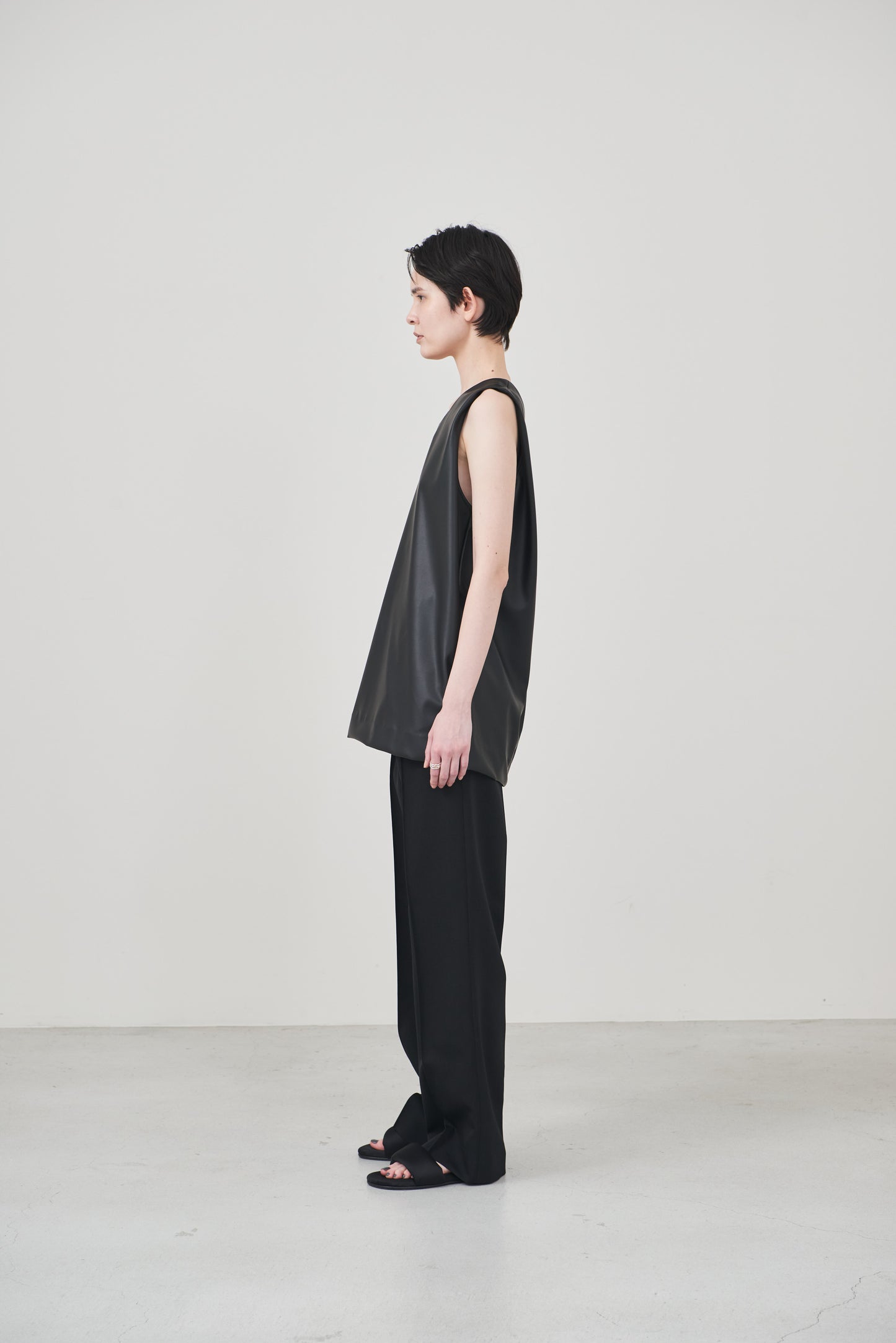 【pre order】leather tops/black