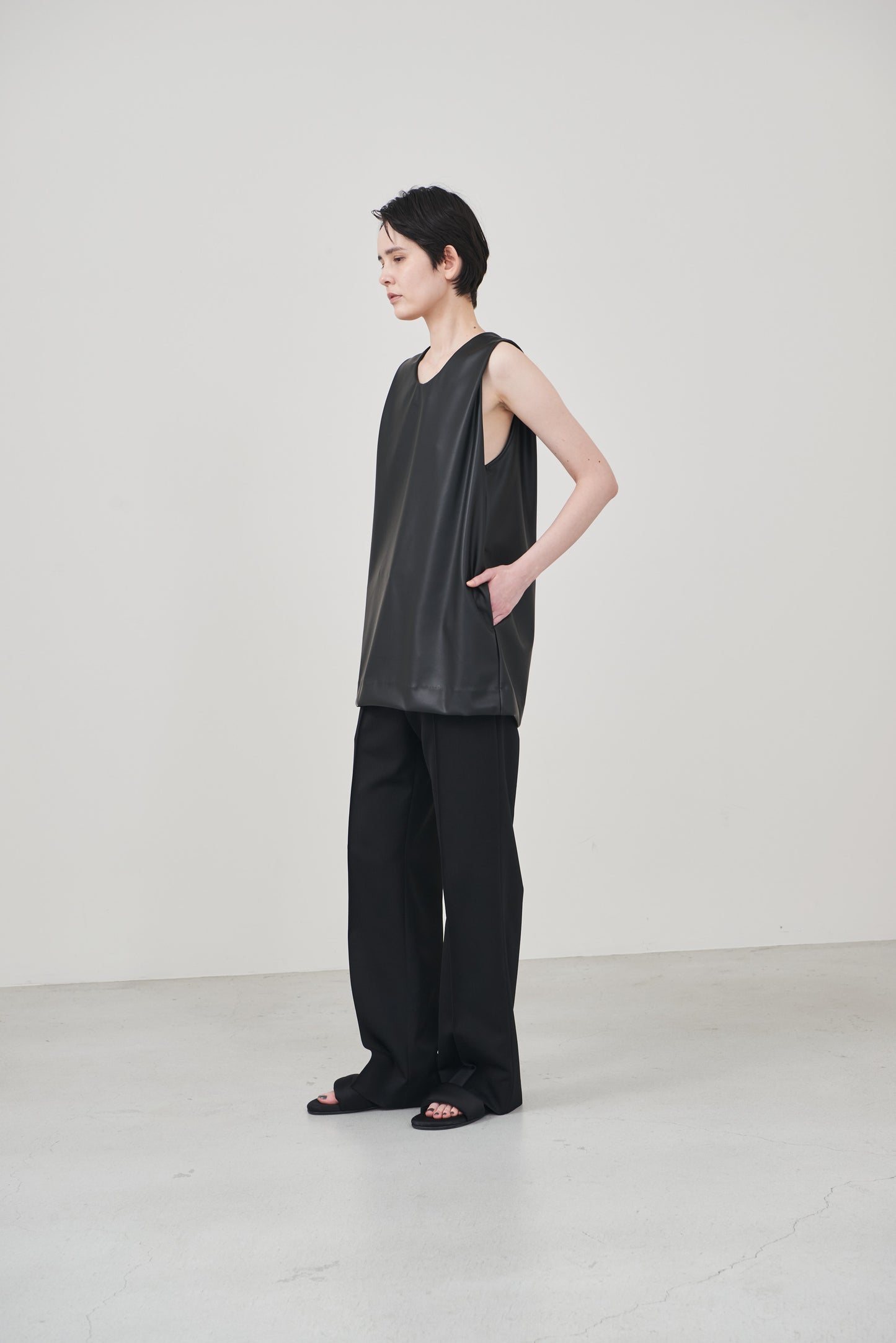 【pre order】leather tops/black