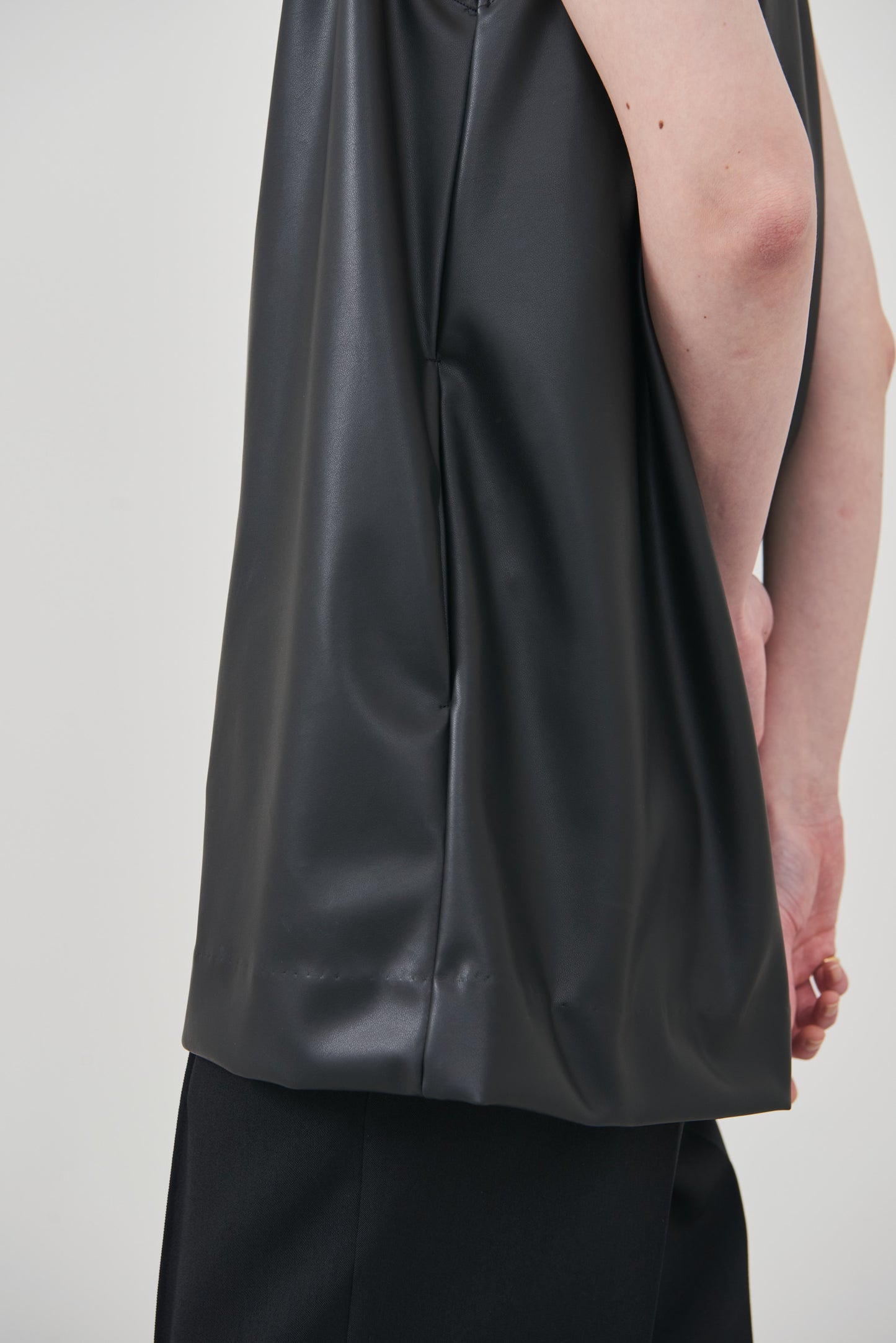 【pre order】leather tops/black