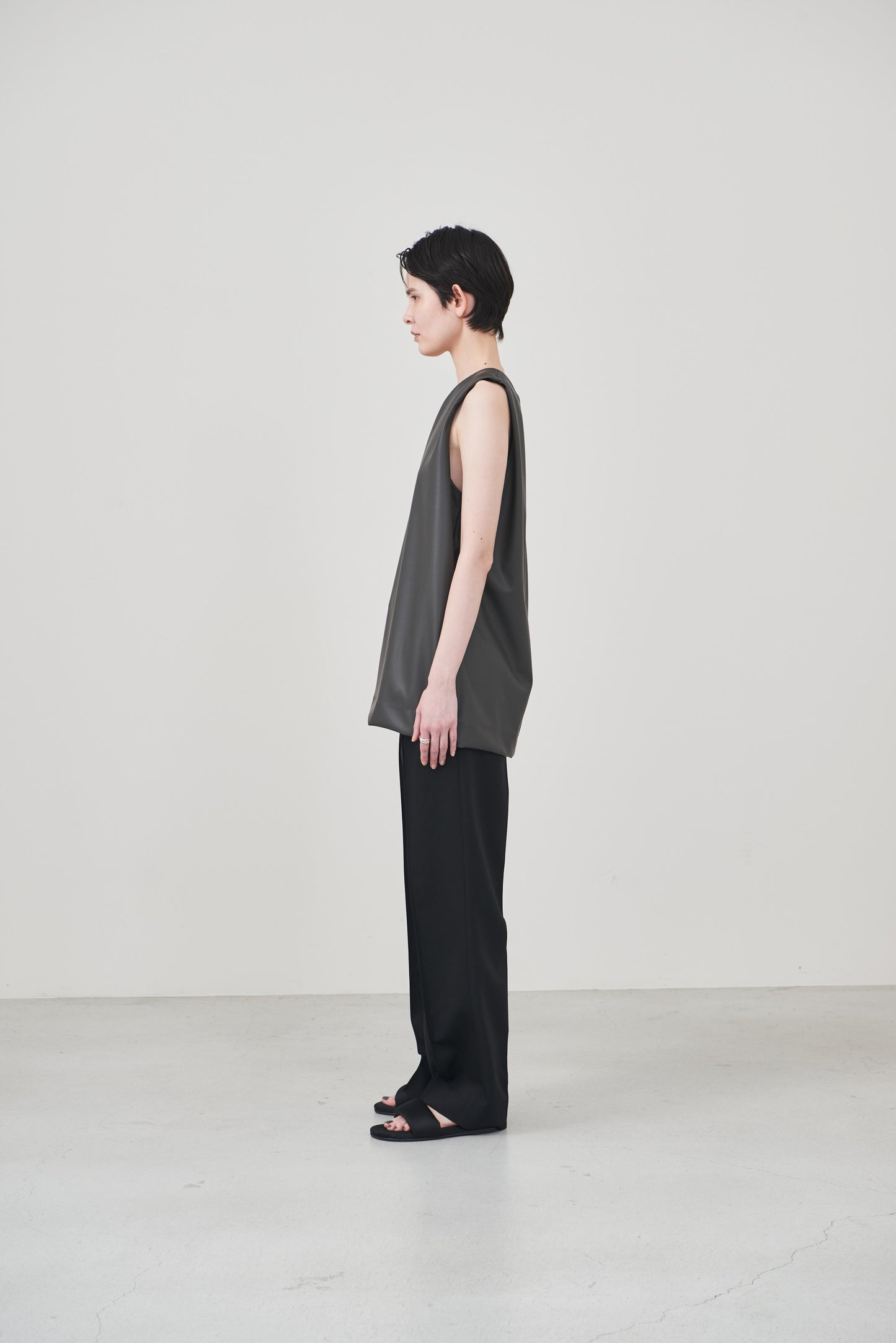 【pre order】leather tops/gray